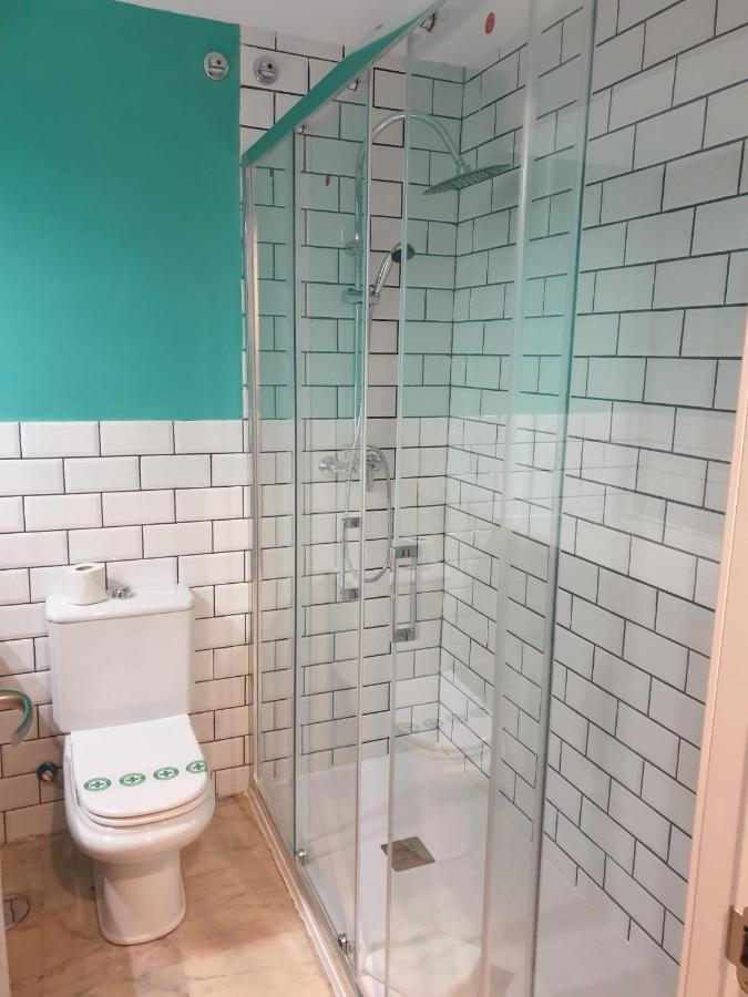 Apartamentos Dona Lola Séville Extérieur photo