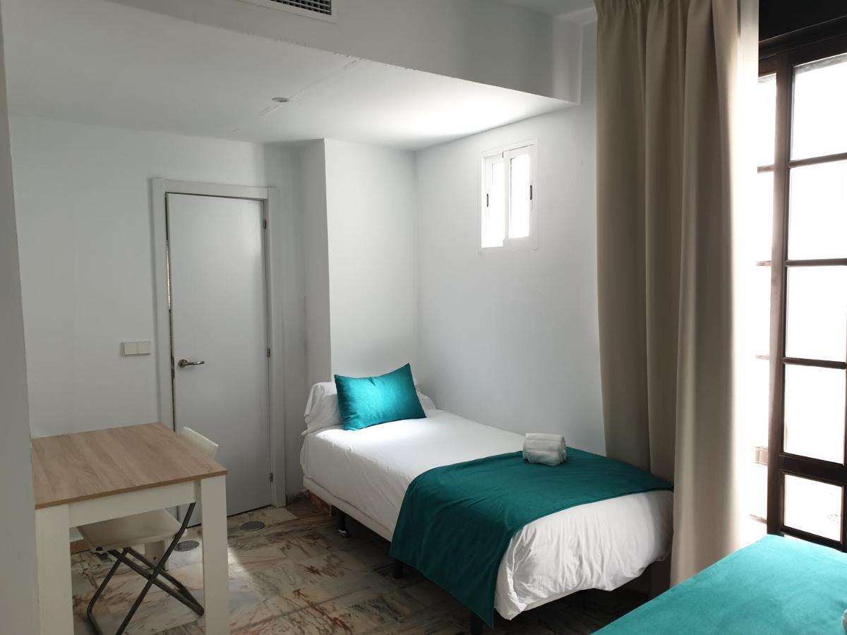 Apartamentos Dona Lola Séville Extérieur photo