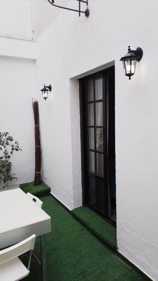 Apartamentos Dona Lola Séville Extérieur photo
