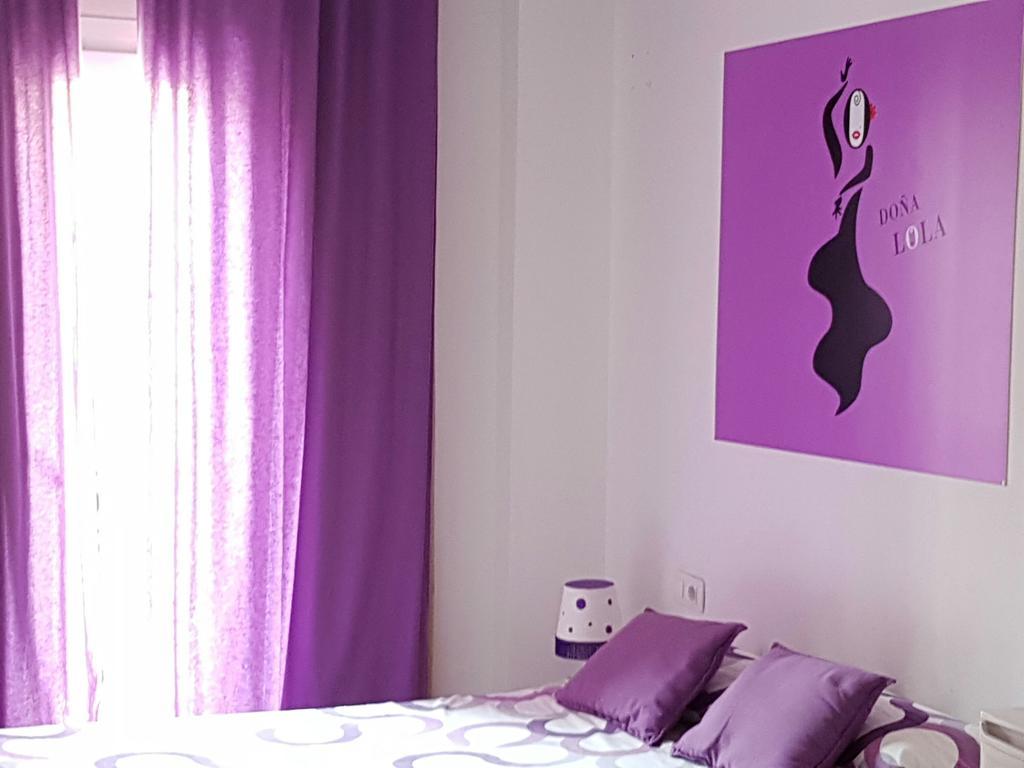 Apartamentos Dona Lola Séville Extérieur photo