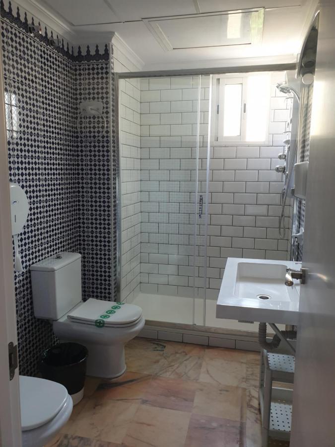 Apartamentos Dona Lola Séville Extérieur photo